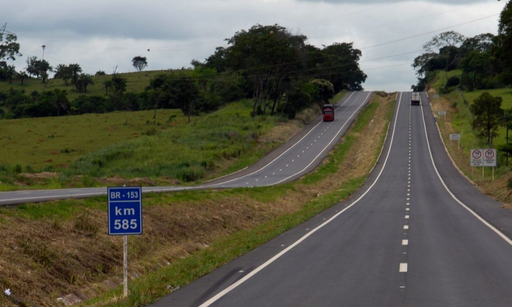 Consórcio da EPR e Perfin arremata leilão do lote 2 com desconto de 0,08%