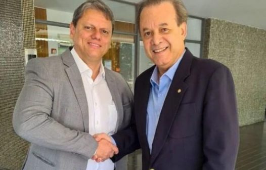 Secretário de Saúde de São Paulo prorroga contrato com a própria empresa