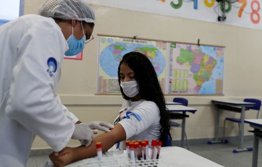 Vacinação nas escolas pode aumentar adesão