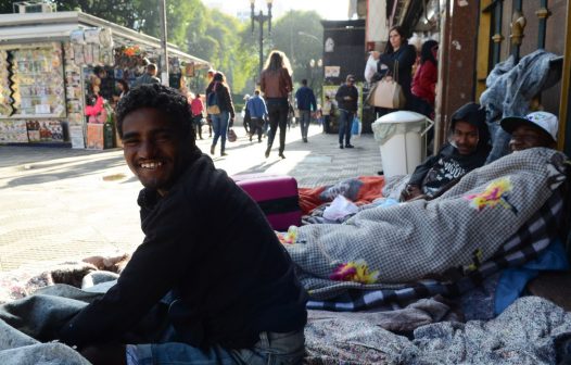 Prefeitura de SP montará tendas de distribuição de água para moradores de rua