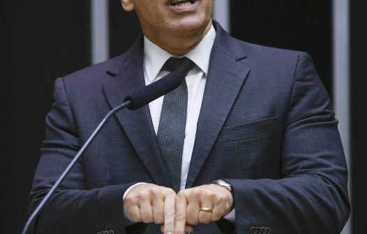 Defesa de suspeito de hostilizar Moraes diz que PF faz ‘ilações criativas’