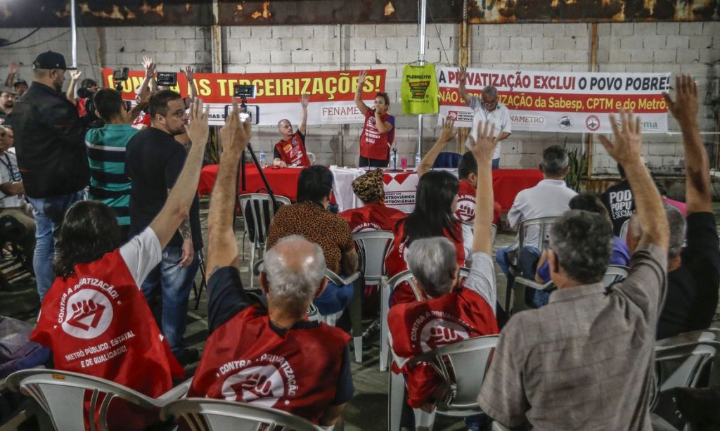 Metroviários de São Paulo encerram greve