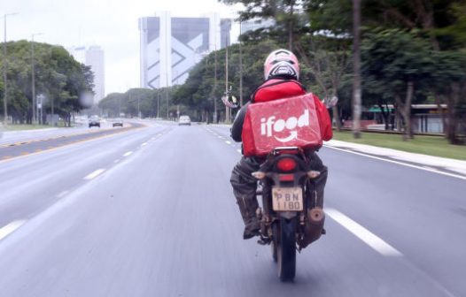 Brasil tinha quase 1,5 milhão de pessoas trabalhando por aplicativo em 2022