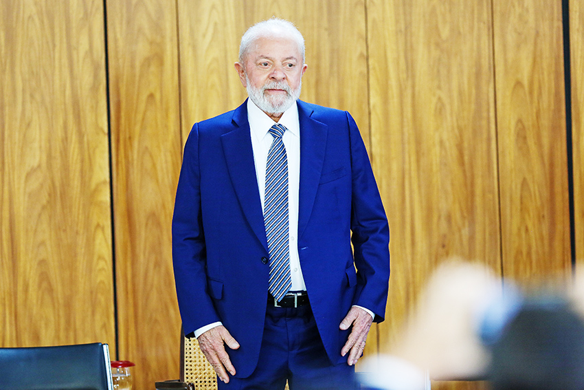 Lula diz que Brasil tem problema crônico no combate ao crime organizado