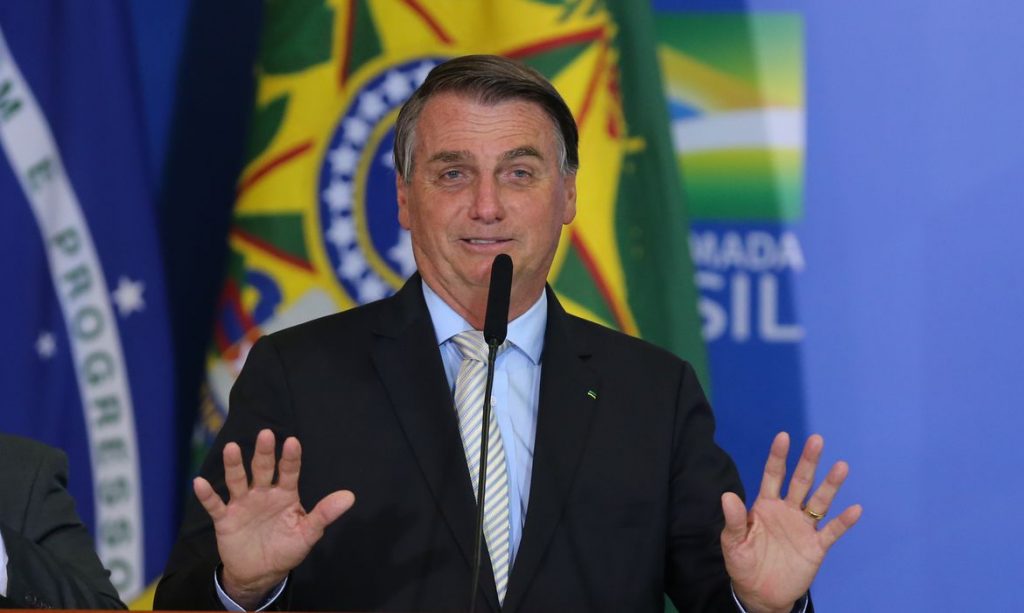 Itália avança com lei que pode impedir Jair Bolsonaro de ter cidadania local