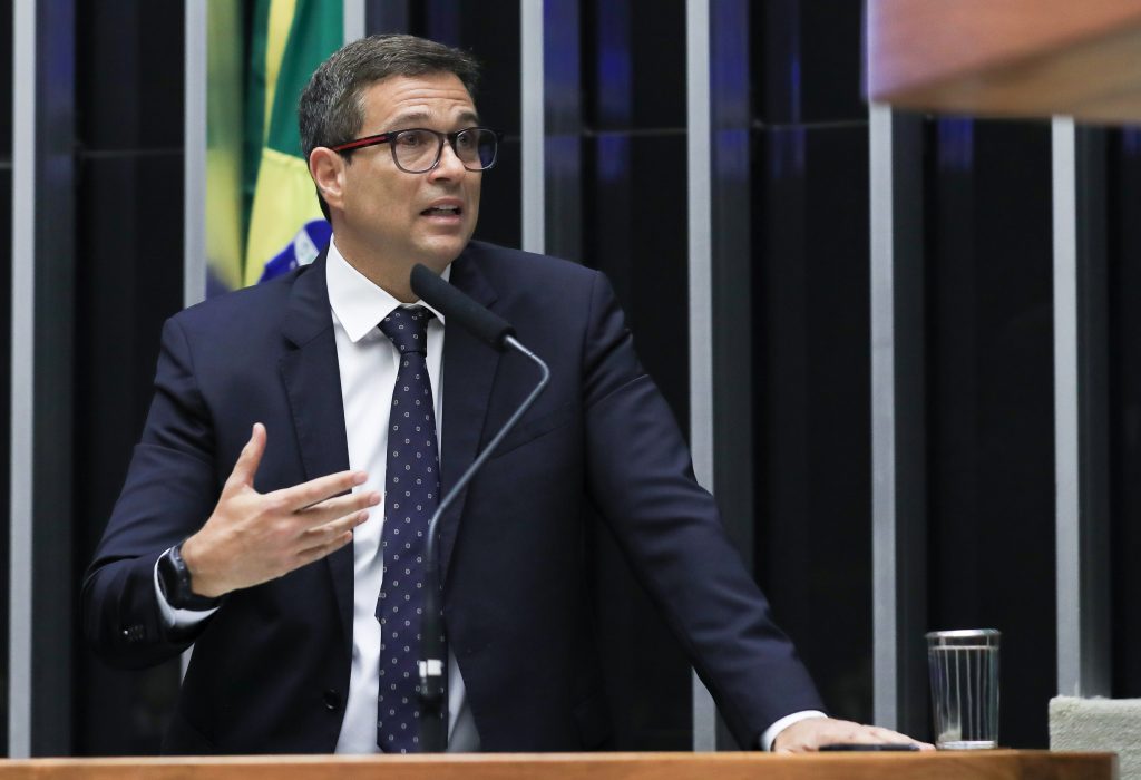 Campos Neto diz que preços das commodities seguem em alta