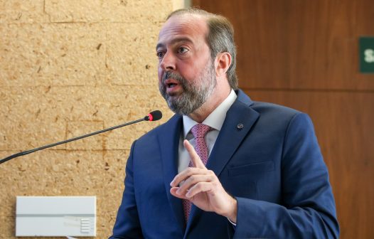 Ministro descarta risco de racionamento de energia mesmo com altas temperaturas