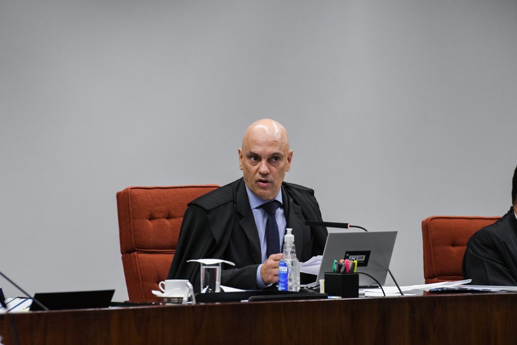 Moraes suspende julgamento sobre inclusão de empresa em ação trabalhista