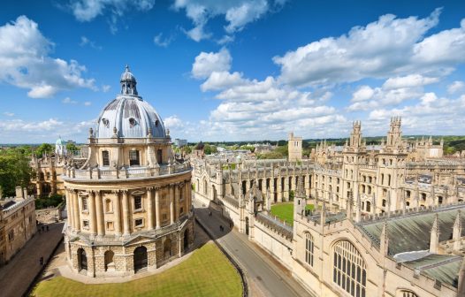 Testes de admissão para Universidade de Oxford poderão ser feitos em faculdade no Brasil