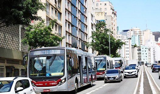 Rodízio em SP é suspenso e terminais de ônibus são fechados durante eleição sindical