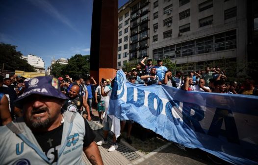 Central sindical convoca greve geral contra medidas de Milei para 24 de janeiro