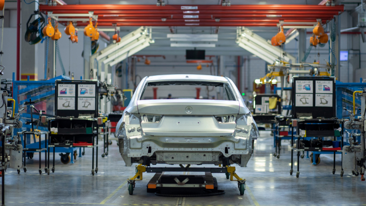 BMW atinge 66% das vendas no Brasil com modelos produzidos na fábrica de Araquari