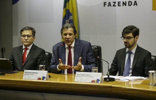 Haddad anuncia medidas de arrecadação com reoneração gradual da folha