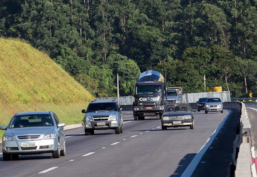 Prefeitura de SP alerta sobre transferência indevida de veículos