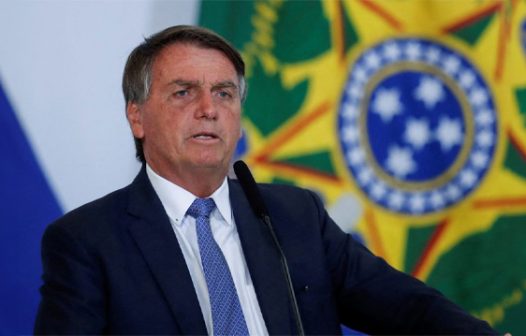 TCU sugere que Bolsonaro devolva acervo com joias