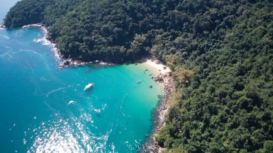 Ubatuba tem 1º verão com cobrança de taxa para visitantes