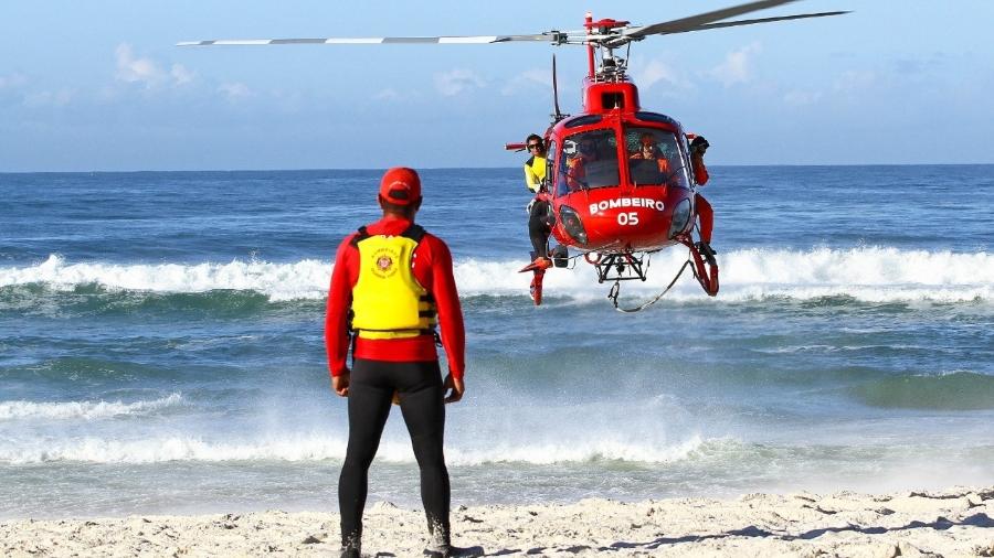 Aumenta número de resgates feitos por bombeiros nas praias do Rio