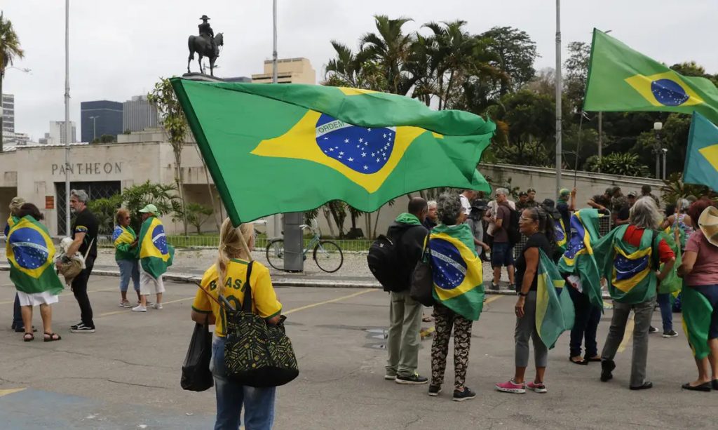 Bolsonaristas voltam a usar Telegram para convocar manifestações com teorias da conspiração