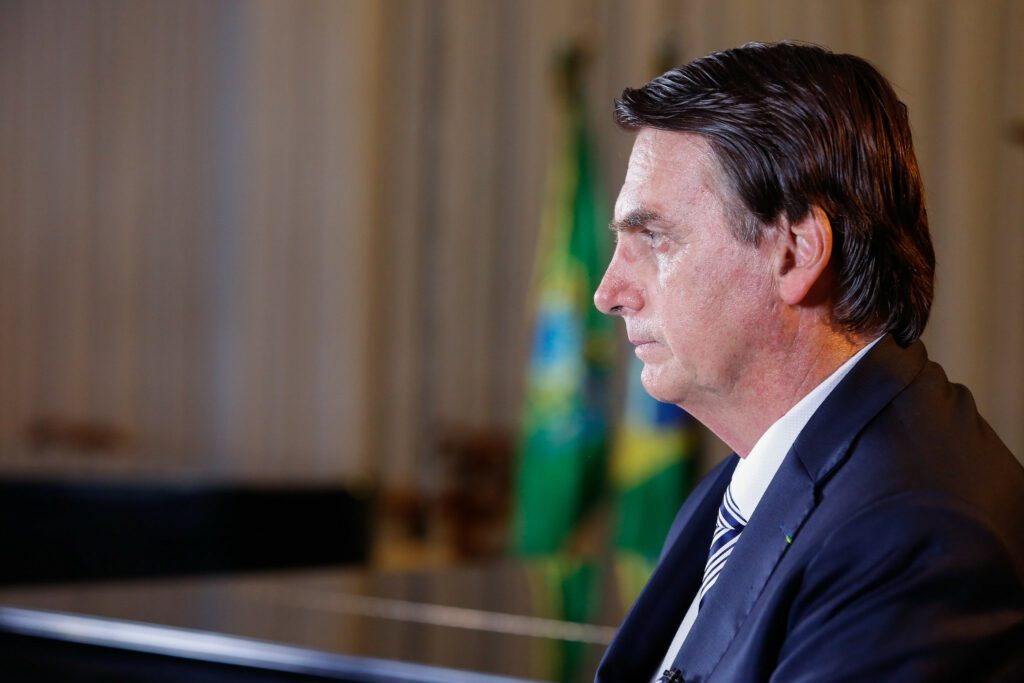 Bolsonaro ‘redigiu e ajustou’ minuta de golpe depois de reunião com comandantes