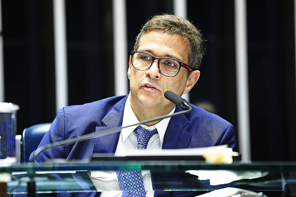 Campos Neto diz que juro real no Brasil está mais perto da taxa neutra