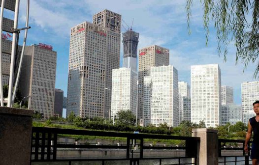 China pede empenho de governos locais para desenvolvimento estável