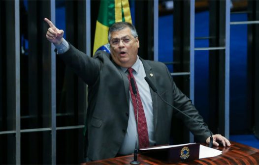 Dino discursa no Senado e defende prerrogativas da Corte