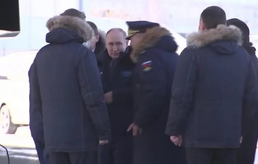 Putin voa em bombardeio estratégico em aparente recado ao Ocidente