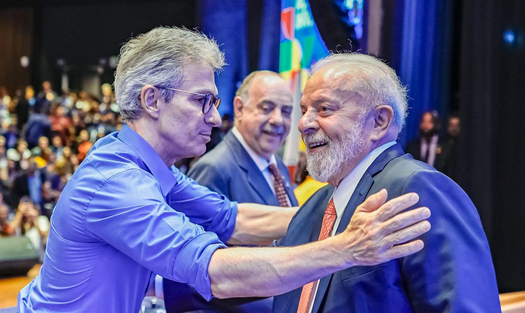 Lula anuncia R$ 121,4 bilhões em investimentos do PAC em Minas Gerais