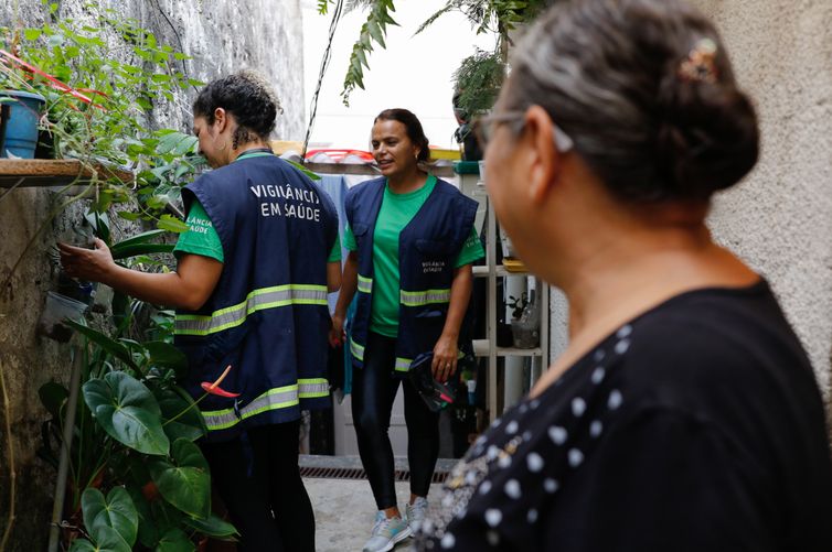 São Paulo anuncia ações de reforço no combate à dengue