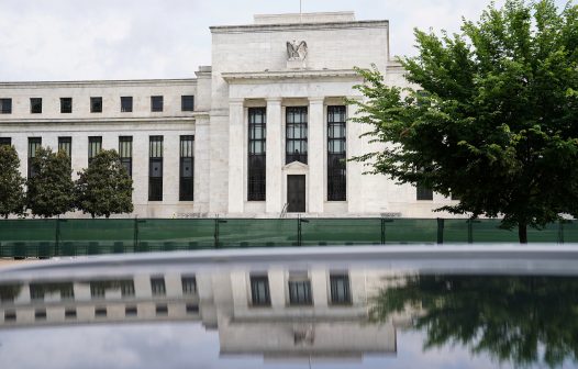 Fed decide manter taxas dos Fed funds em 5,25% a 5,50% ao ano