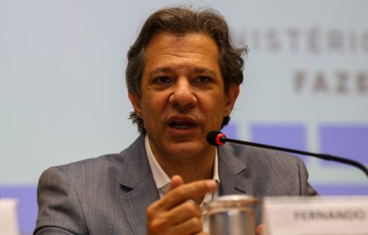 Haddad admite que Brasil ainda vive momento delicado