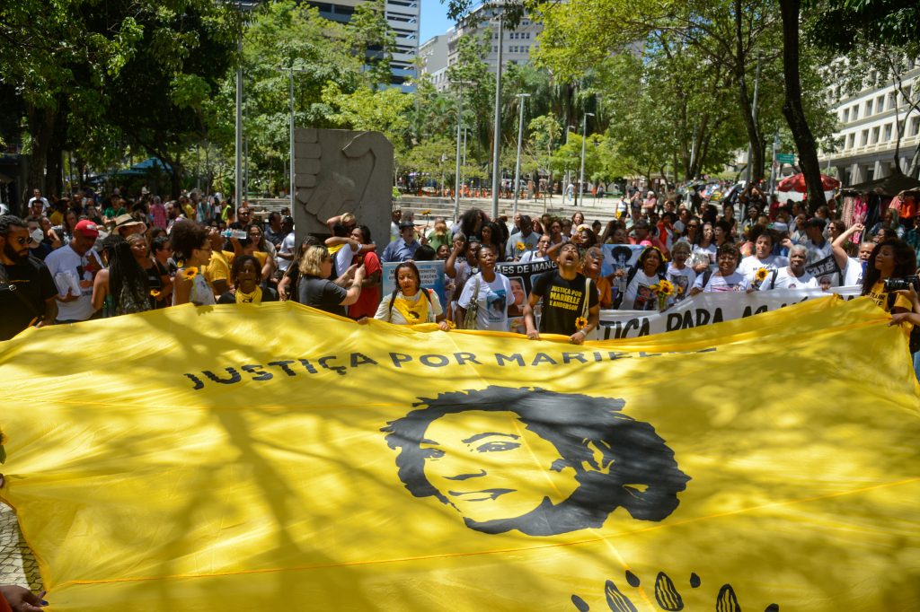 Ato na Cinelândia lembra seis anos da morte de Marielle Franco