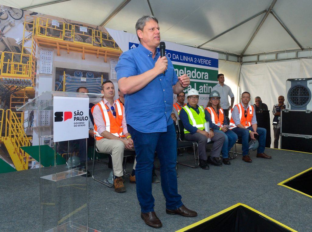 Candidato à Presidência ‘ungido’ por Bolsonaro será competitivo em 2026, diz Tarcísio