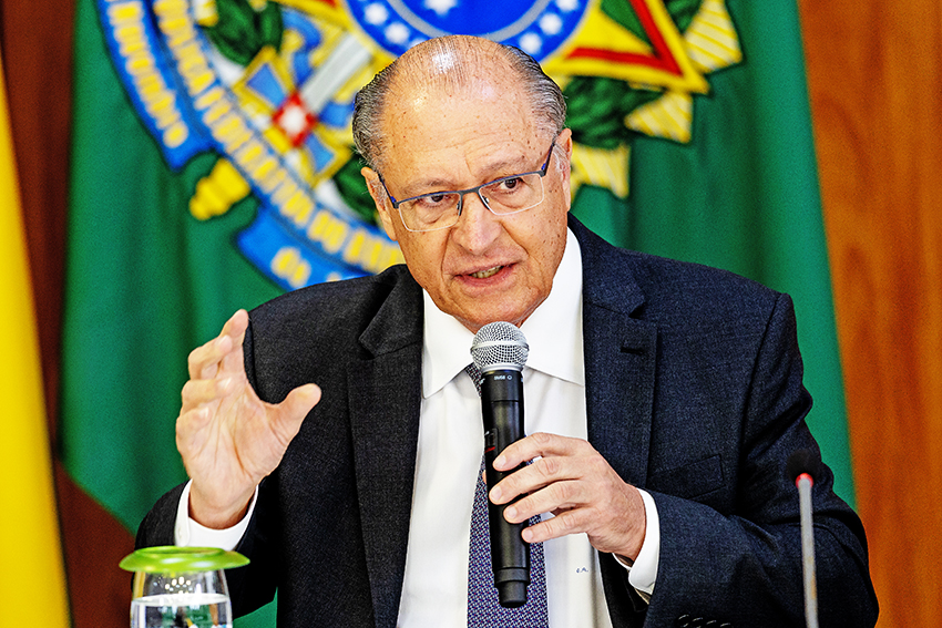 Alckmin espera aprovação do PL para modernizar parque fabril