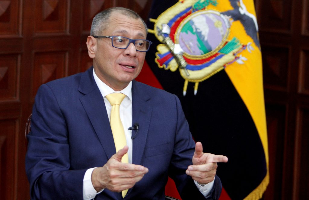 Jorge Glas é hospitalizado no Equador após ser preso