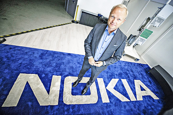 Nokia surpreende com lucro de 438 milhões de euros