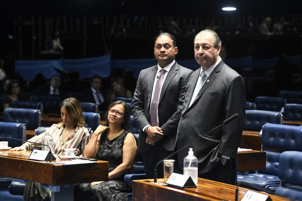 CCJ do Senado adia votação de PEC do Quinquênio após pedido de vista de Jaques Wagner