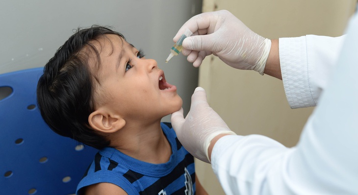 Cobertura vacinal contra a pólio no Brasil melhora