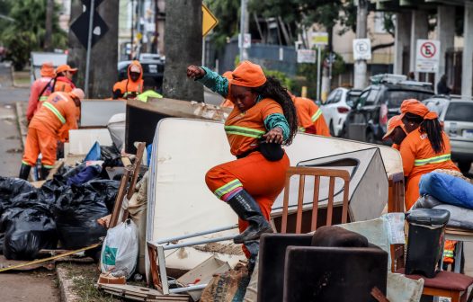 Enchentes espalharam 46 milhões de toneladas de entulho no RS