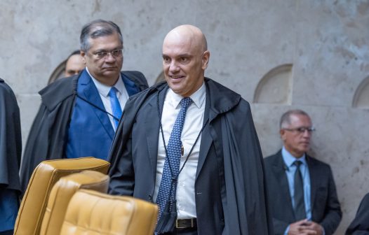 Moraes se despede do TSE e diz que Justiça não se acovarda ante extremistas