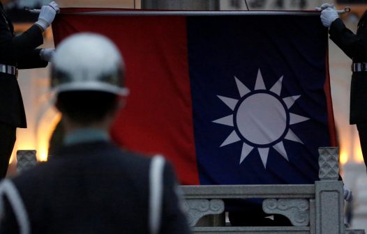 Taiwan coloca unidades de mísseis, navais e terrestres sob alerta