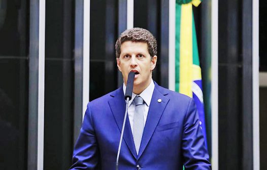 CCJ aprova incluir na Constituição criminalização do porte de drogas