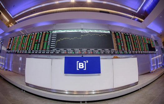 Ibovespa segue em baixa e recua 3% no mês, o pior maio desde 2018