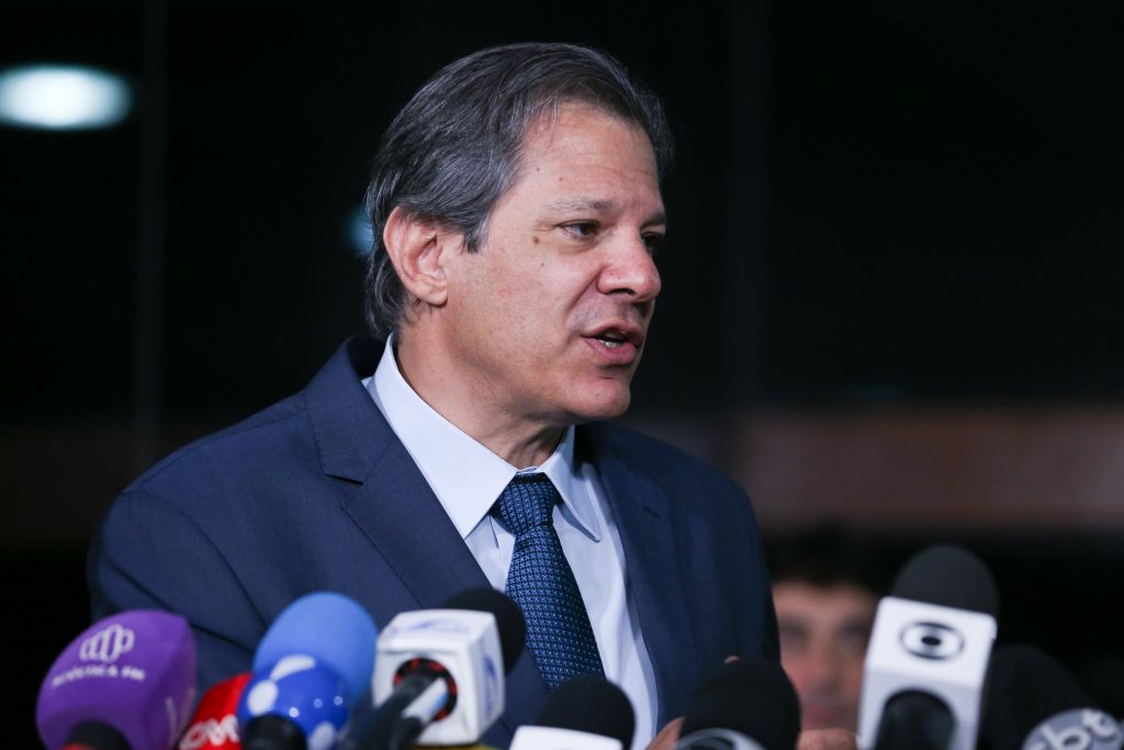 Haddad diz que governo está fazendo revisão ampla, geral e irrestrita na agenda de gastos