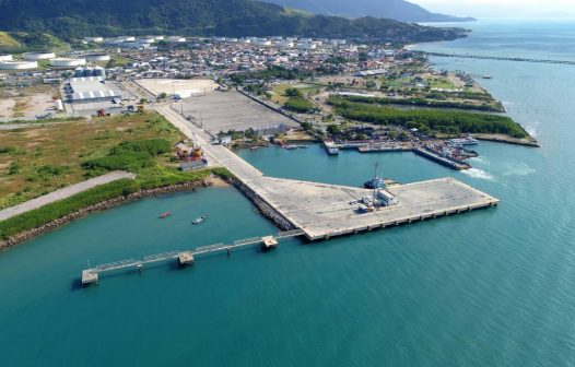 Porto de São Sebastião bate recorde de movimentação de cargas no 1º semestre