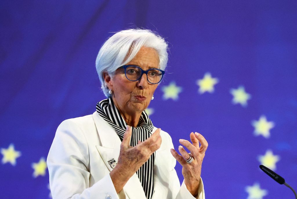 Lagarde diz que processo de relaxamento não é linear