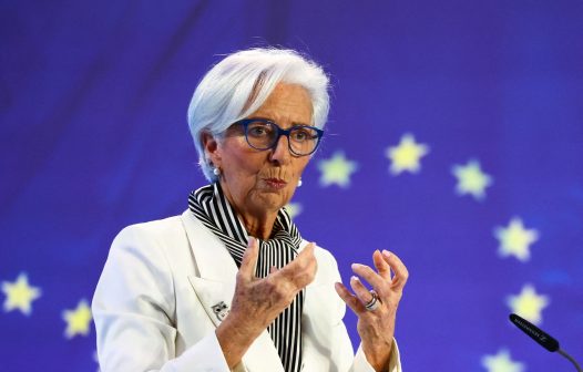 Lagarde diz que processo de relaxamento não é linear