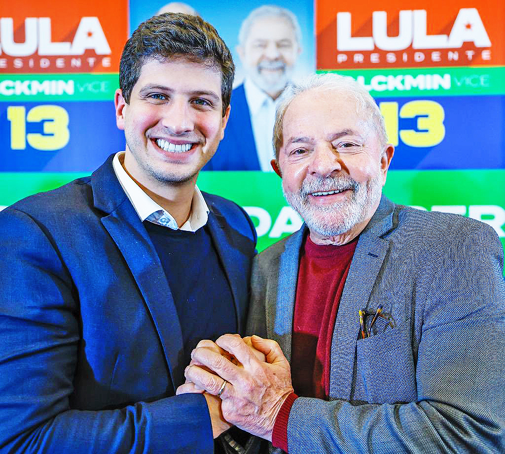 Candidatos bolsonaristas lideram em quatro capitais contra três apadrinhados por Lula