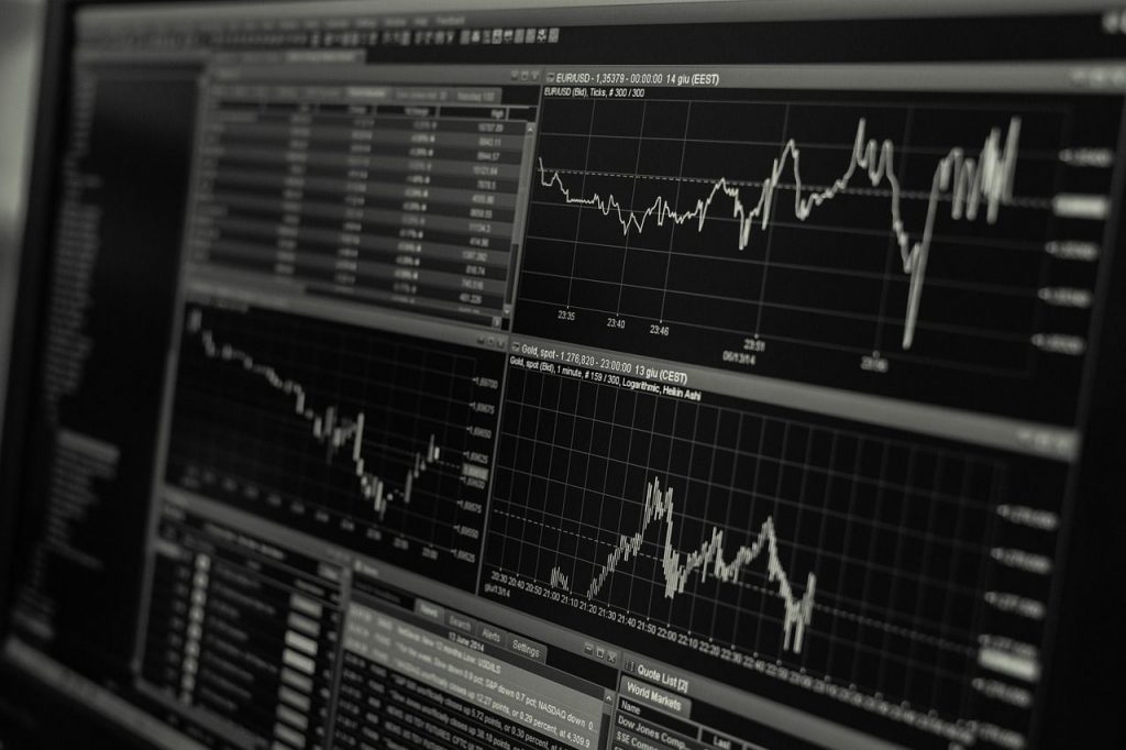 Ibovespa estende avanço e fecha no maior nível desde 8 de maio