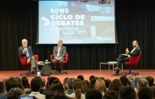 Ciclo de debates econômicos do BDMG recebe autores de livro